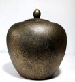 208887 Urn steen goud zwart 800